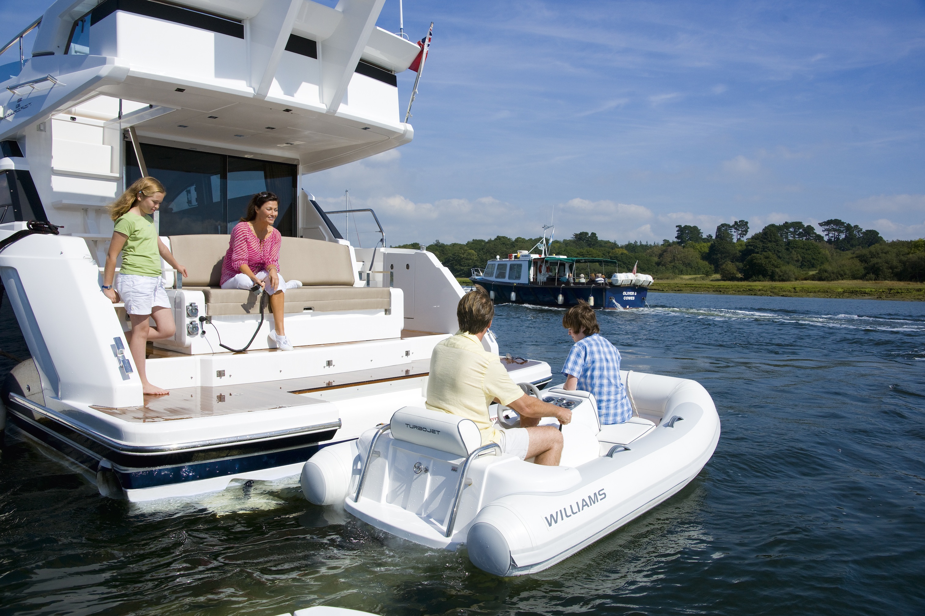 Fairline Squadron